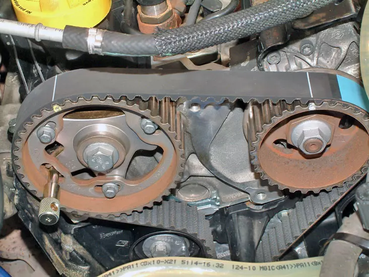 Difference between timing hotsell belt and timing chain